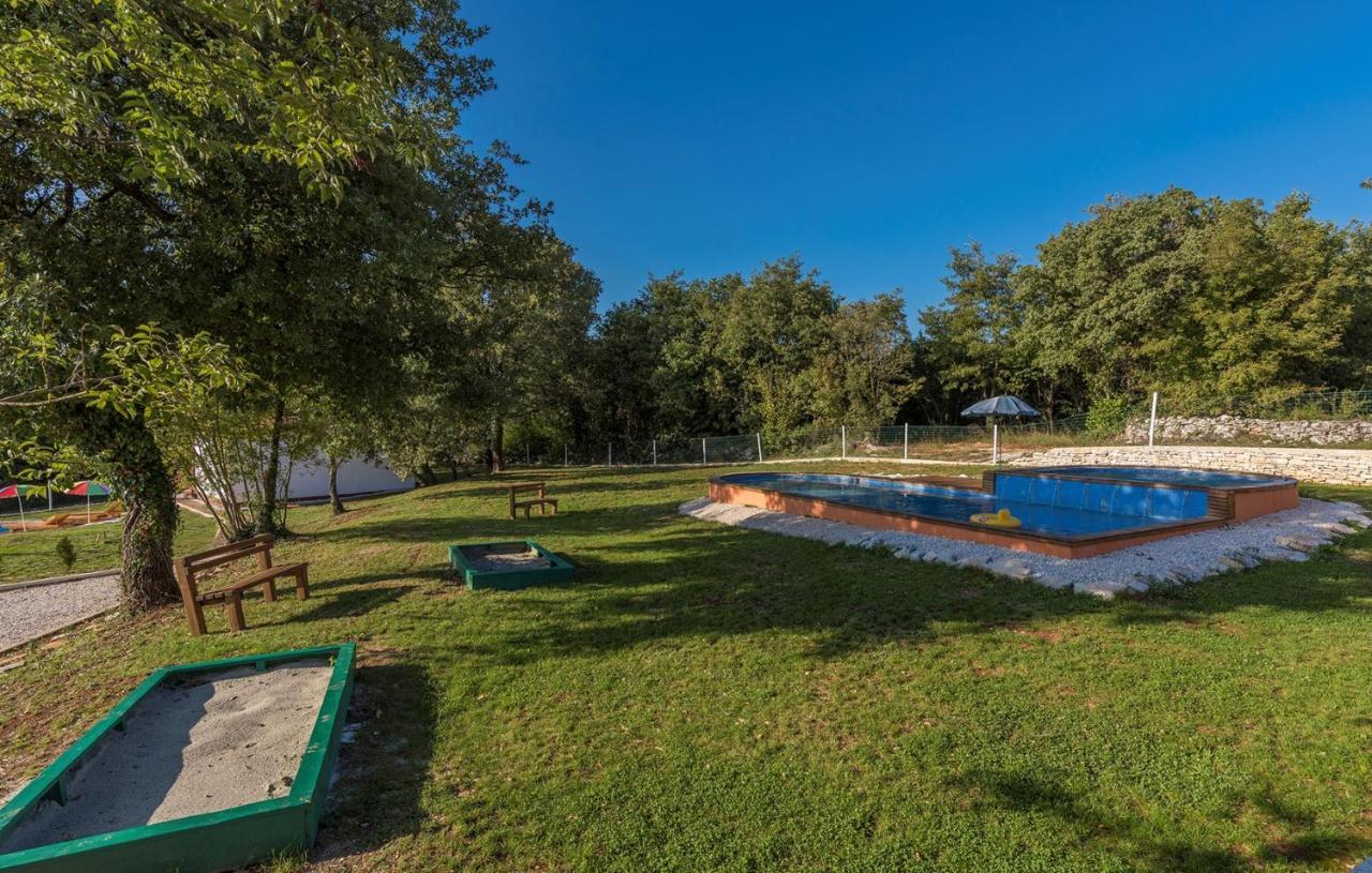 Holiday Park Village Jelovci Kringa Exterior photo
